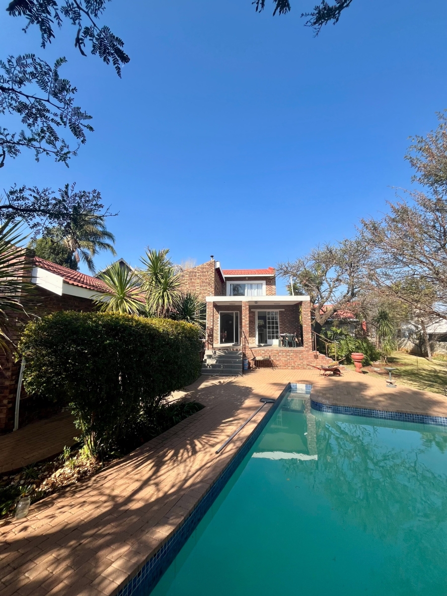 4 Bedroom Property for Sale in Wilkoppies North West